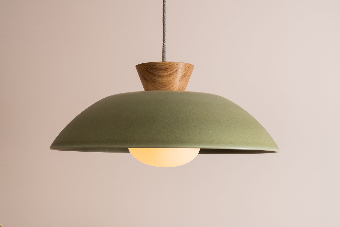 XL Dawn Pendant Light in Ceramic and Oak [OUTLET]